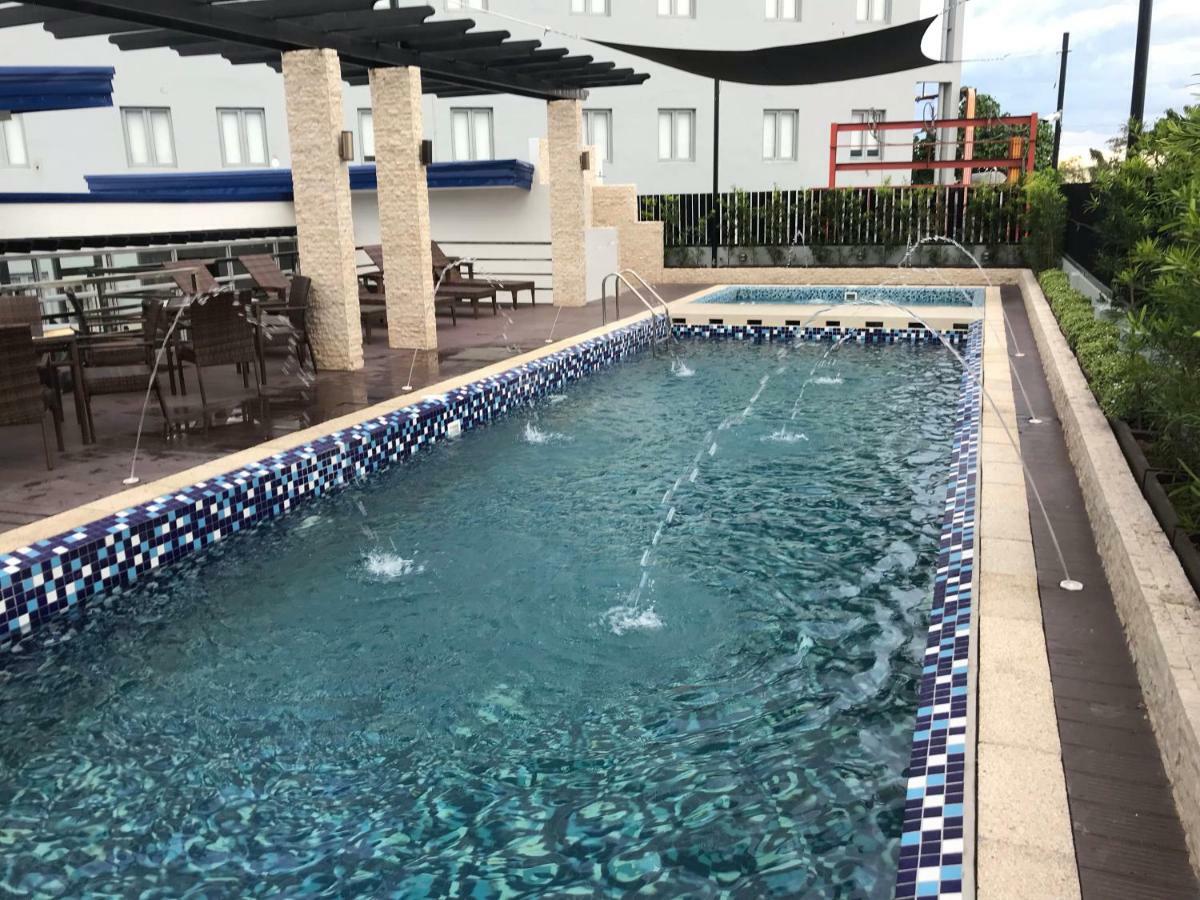 Blue Lotus Hotel Davao City Екстериор снимка